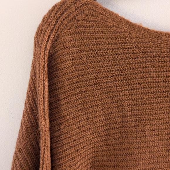 burnt orange XS BP sweater - Picture 3 of 7